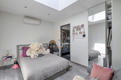 Entrepôt - 150 m² - 3 pièces