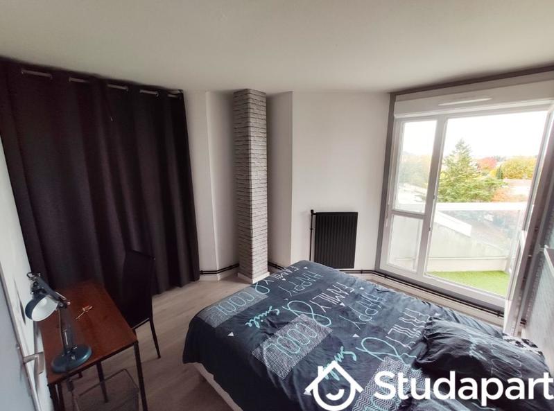 Chambre - 12 m² - 1 pièce