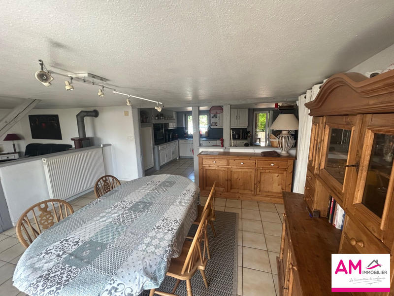 Maison - 185 m² - 6 pièces