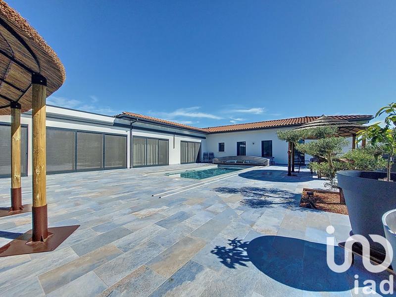 Maison - 206 m² - 7 pièces