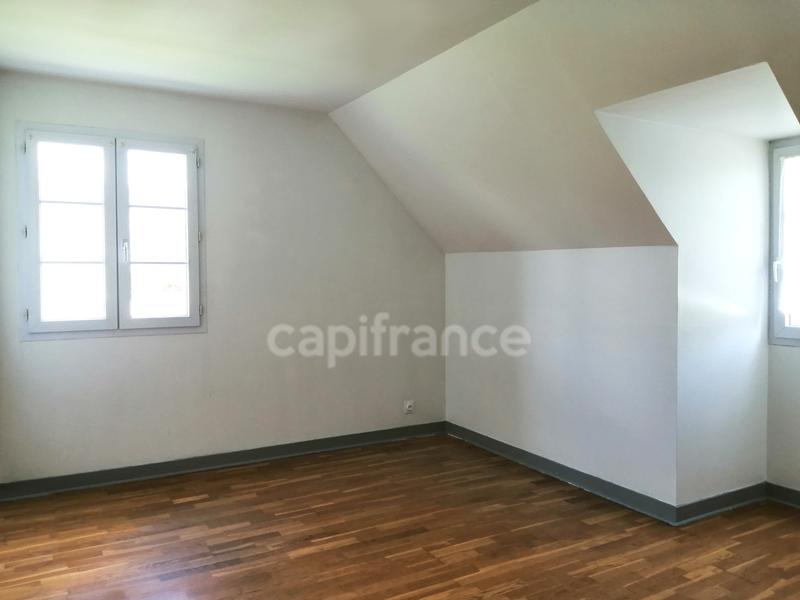 Maison - 151 m² - 7 pièces