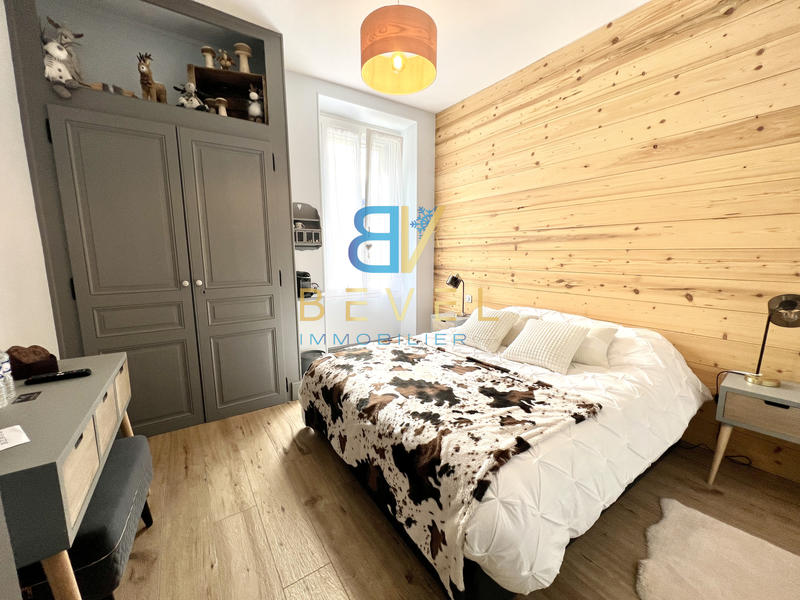 Propriété - 446 m² - 12 pièces