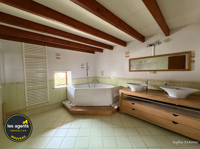 Maison - 190 m² - 8 pièces