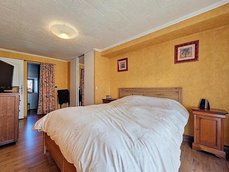 Maison - 200 m² - 7 pièces