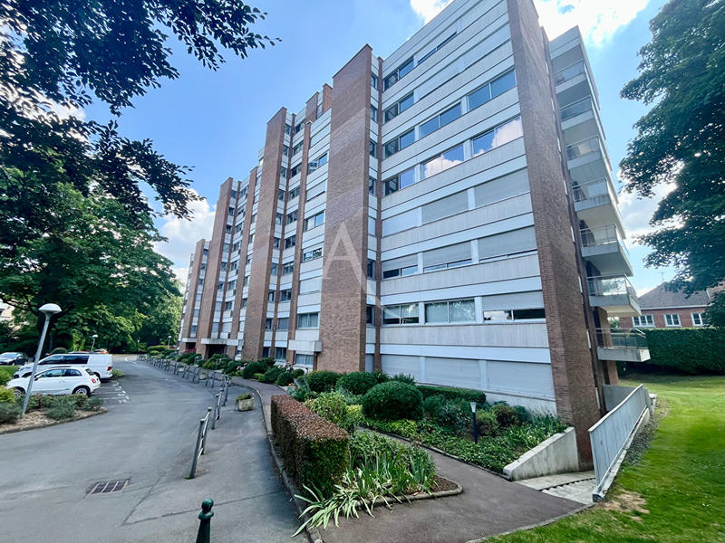 Appartement - 161 m² - 5 pièces