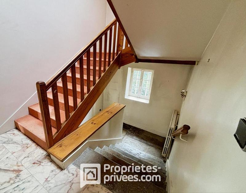 Maison - 271 m² - 8 pièces