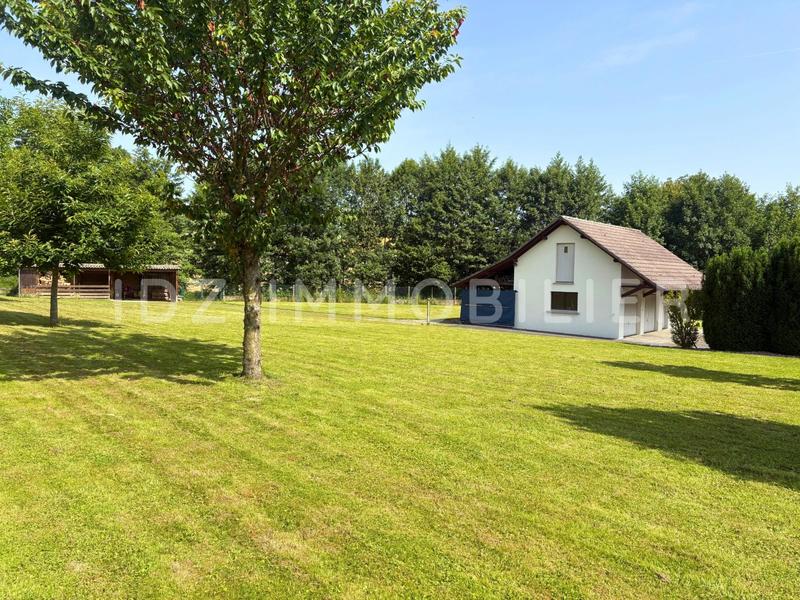 Maison - 201 m² - 7 pièces