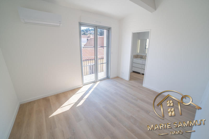 Duplex - 94 m² - 4 pièces