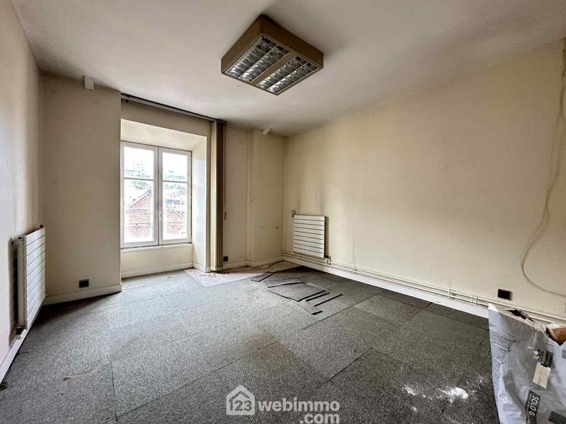 Local commercial - 626 m² - 40 pièces