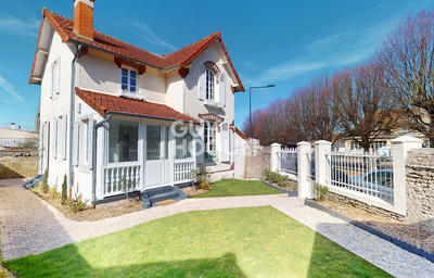 Maison - 85 m² - 4 pièces