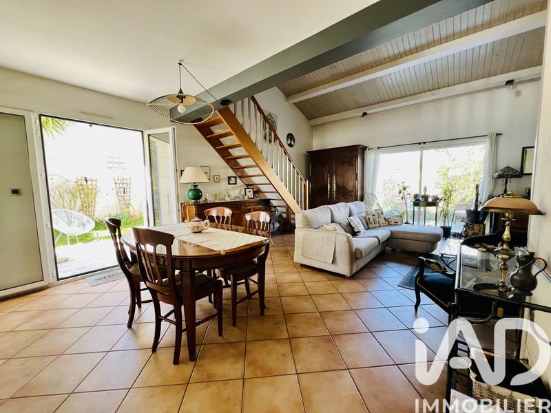 Maison - 94 m² - 4 pièces