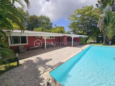 Maison - 226 m² - 4 pièces