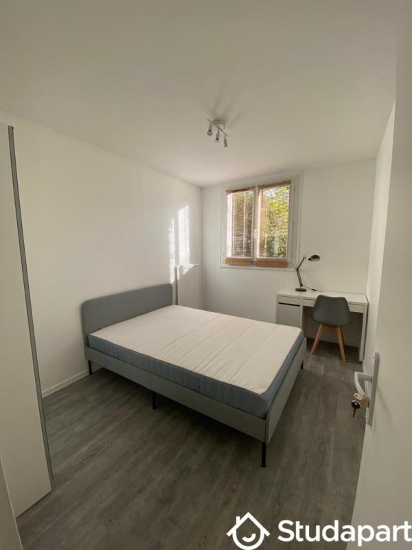 Chambre - 10 m² - 1 pièce