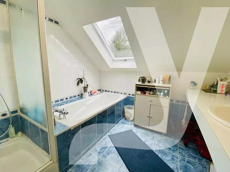 Maison - 138 m² - 7 pièces