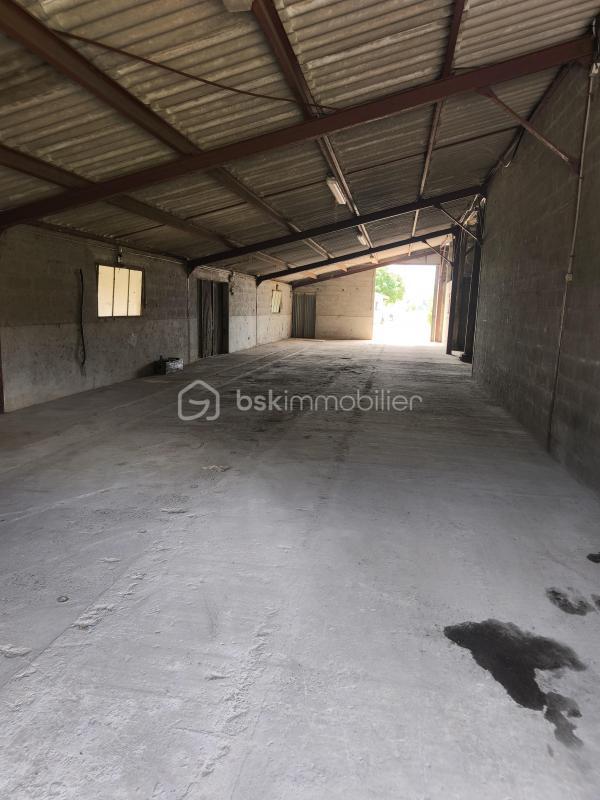 Maison - 315 m² - 3 pièces