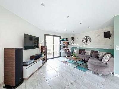 Maison - 176 m² - 6 pièces