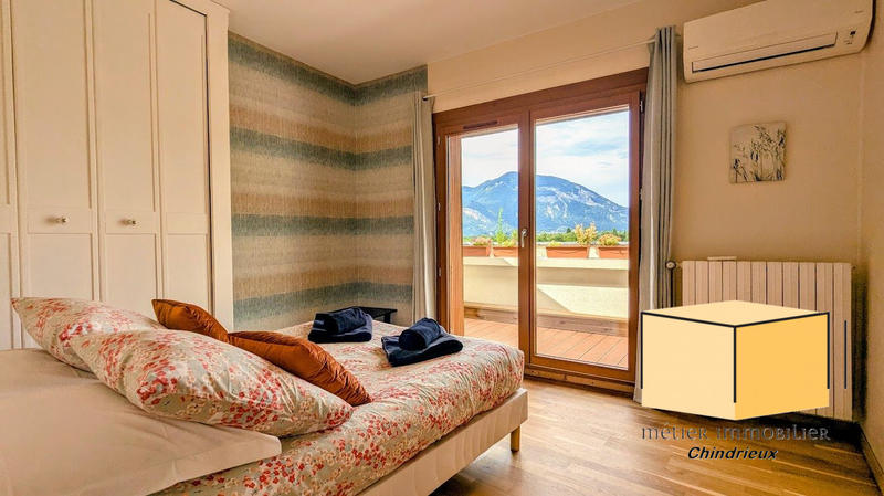 Villa - 304 m² - 10 pièces