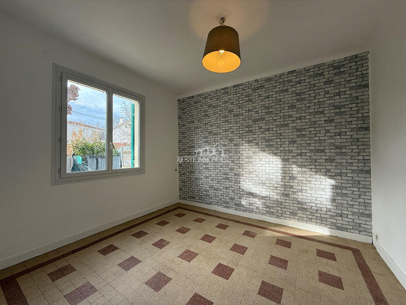 Maison - 150 m² - 8 pièces