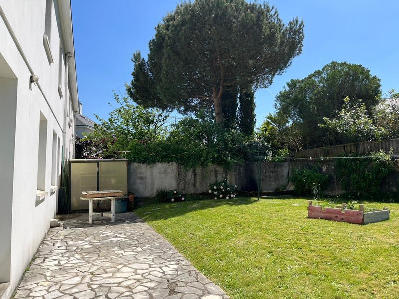 Maison - 151 m² - 6 pièces