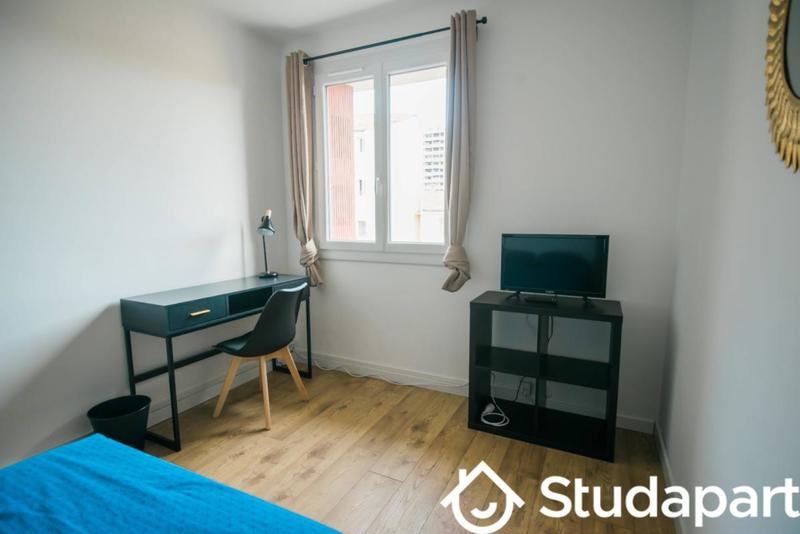 Chambre - 12 m² - 1 pièce