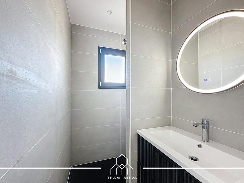 Villa - 100 m² - 5 pièces