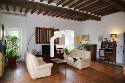 Maison - 250 m² - 7 pièces