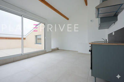 Appartement - 80 m² - 3 pièces