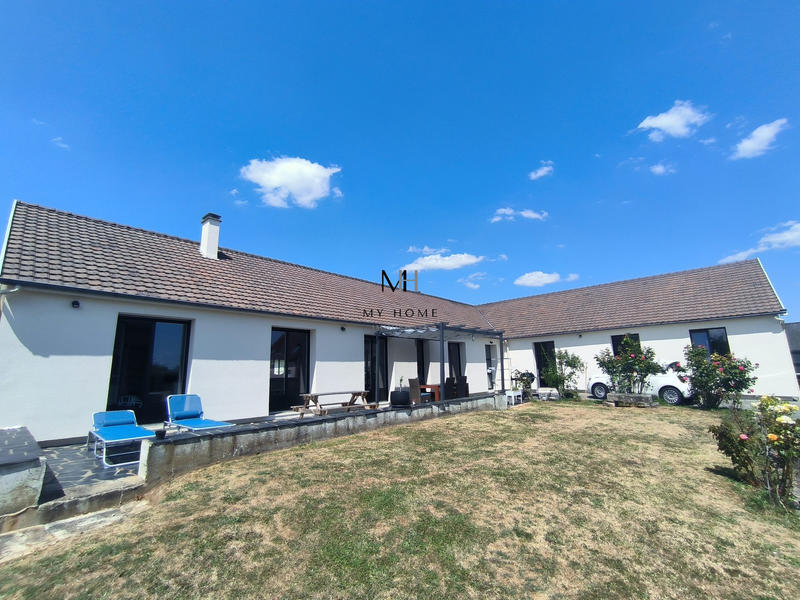 Maison - 200 m² - 8 pièces