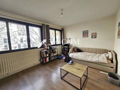 Studio - 25 m² - 1 pièce