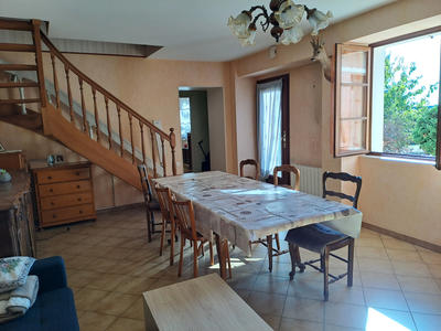 Maison - 134 m² - 7 pièces