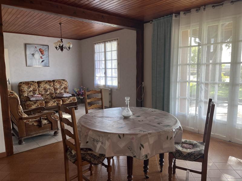 Maison en pierre - 213 m² - 9 pièces