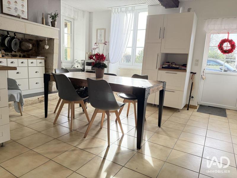 Maison - 240 m² - 5 pièces