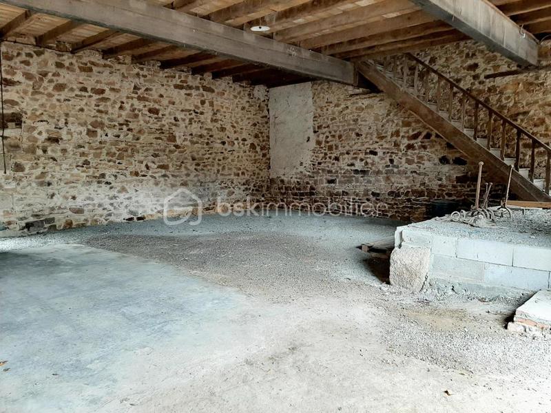 Maison en pierre - 178 m² - 6 pièces