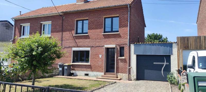 Maison - 95 m² - 6 pièces