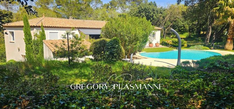 Villa - 188 m² - 8 pièces