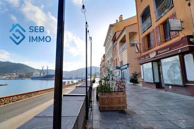 Local commercial - 101 m²