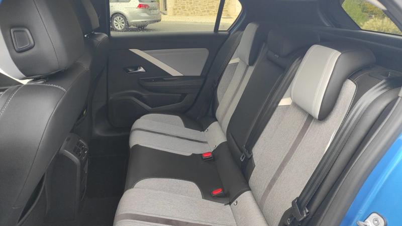 Opel Astra 1.5 130 Bva8 Elegance - Automatique