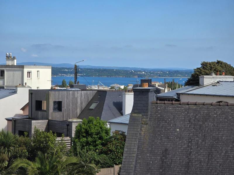 Appartement - 98 m² - 4 pièces