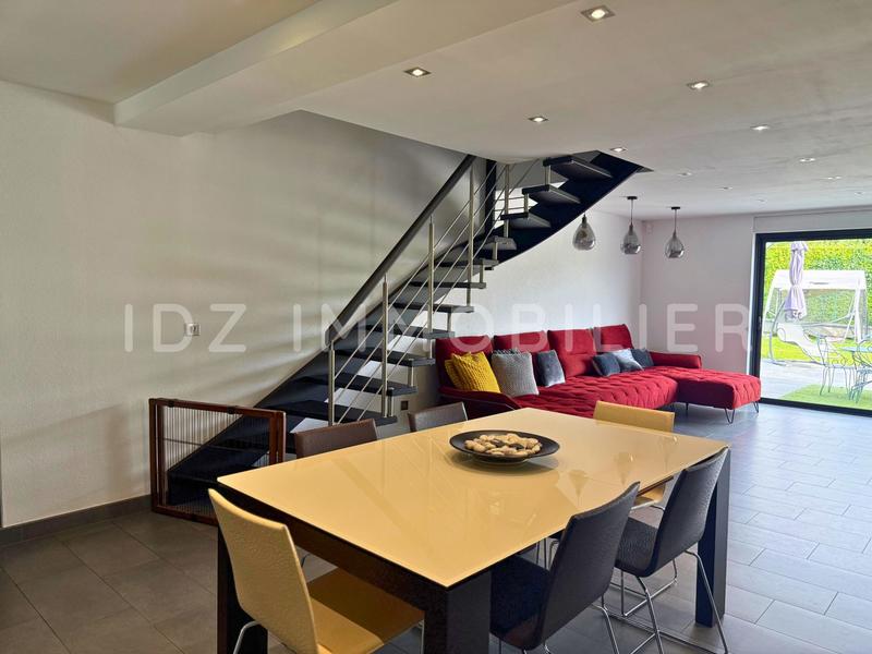 Maison traditionnelle - 144 m² - 6 pièces