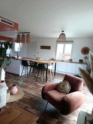 Maison - 105 m² - 4 pièces