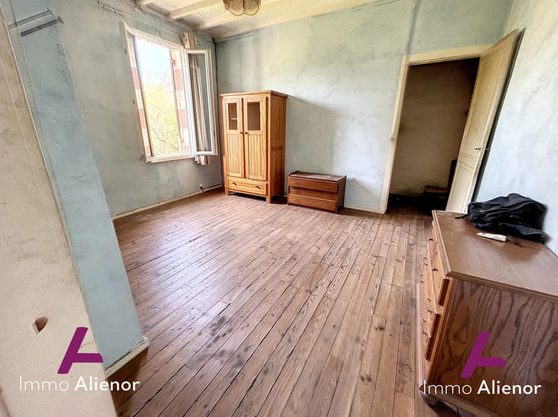 Maison - 290 m² - 11 pièces