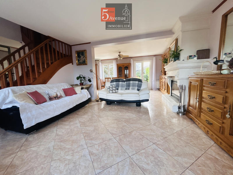 Maison - 143 m² - 6 pièces