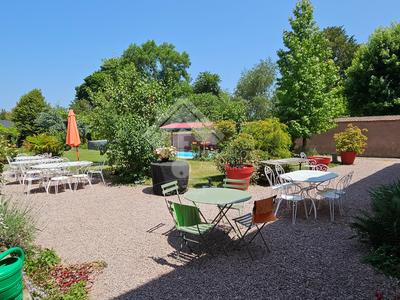 Propriété - 580 m² - 18 pièces