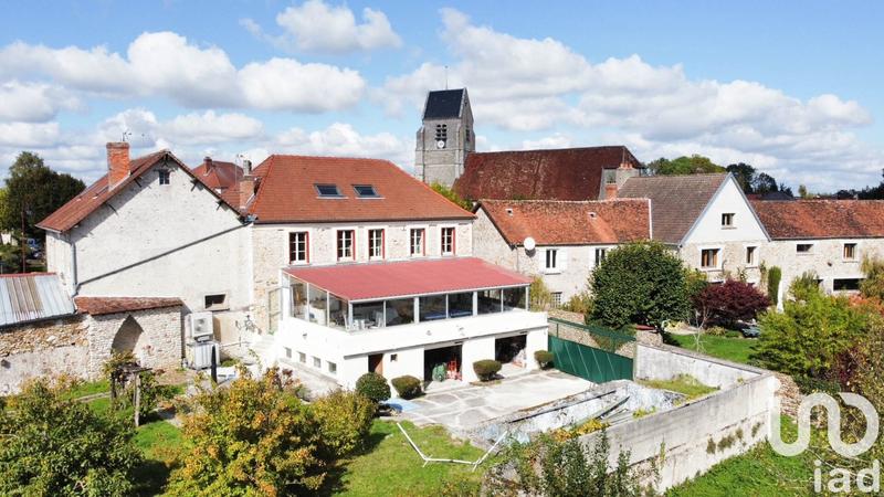 Maison - 258 m² - 9 pièces