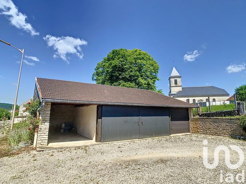 Maison - 357 m² - 2 pièces