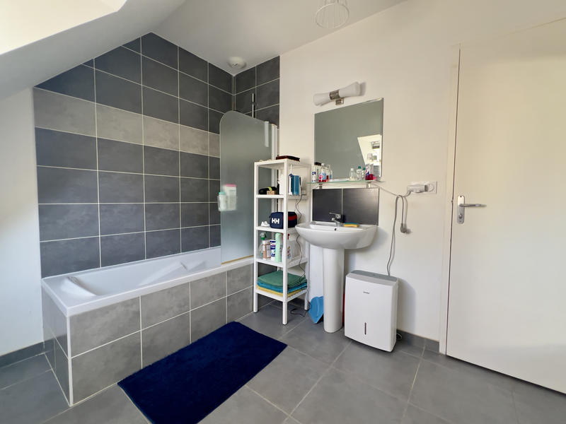 Maison - 107 m² - 5 pièces