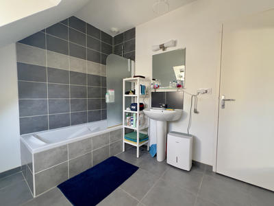 Maison - 107 m² - 5 pièces