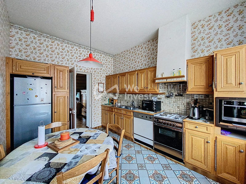 Maison - 184 m² - 7 pièces