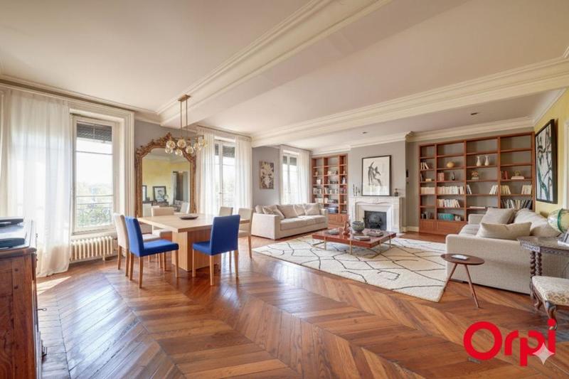 Appartement - 150 m² - 4 pièces