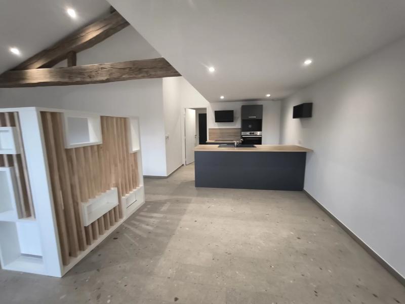 Appartement - 79 m² - 5 pièces